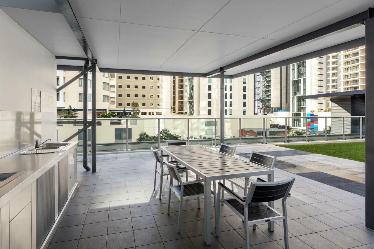Apartments @ 108 Albert Brisbane Eksteriør bilde